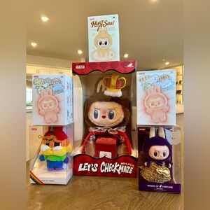 NEW IN BOX - THE ULTIMATE LABUBU COLLECTION purchased directly from Pop Mart